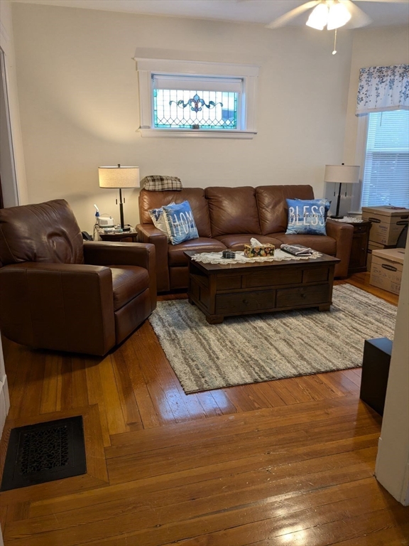 29 Bromfield Road Somerville, MA 02144 - Photo 19 of 25 Gallery Image 19