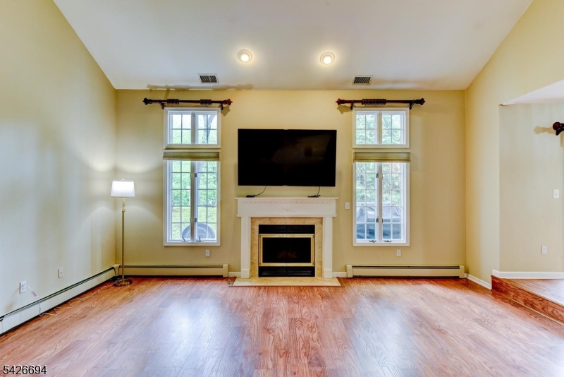 7 Matthew Road Wayne, NJ 07470 - Photo 5 of 37