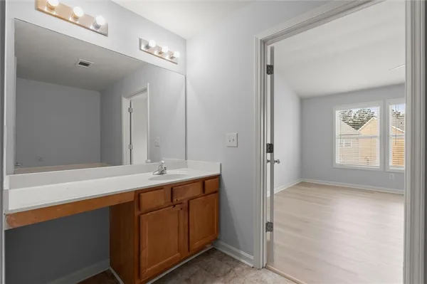 $2,295 | 1947 Lakeshore Overlook Circle Northwest, Kennesaw, GA 30152