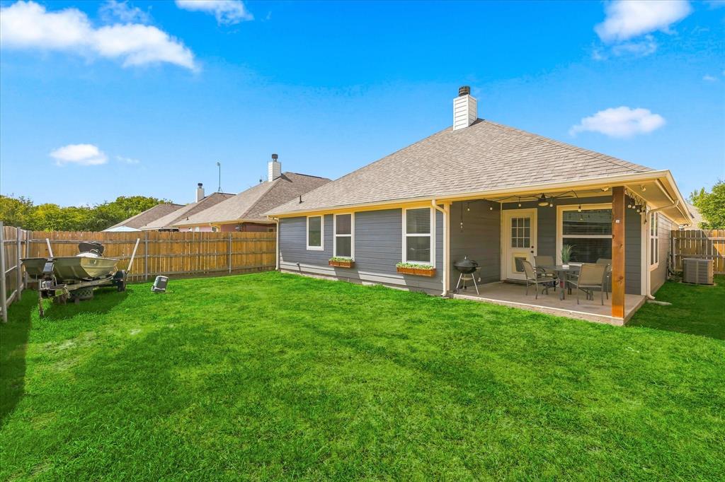 236 Firefly Drive Springtown, TX 76082 - Photo 20 of 24 Gallery Image 20