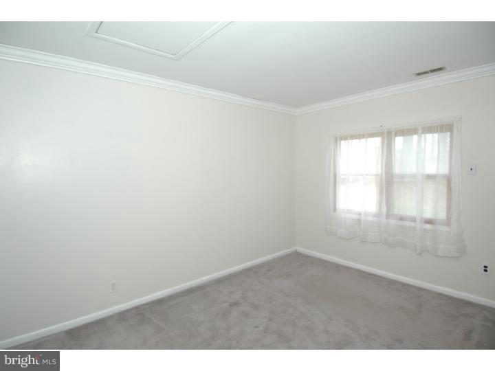 255 Burrs Road Burlington, NJ 08016 - Photo 9 of 14 Bedroom - Main