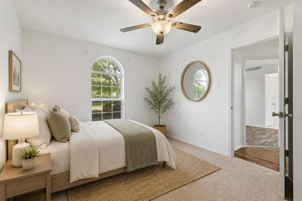 921 High Point Drive Midlothian, TX 76065 - Photo 5 of 39 Guest bedroom*VIRTUALLY STAGED*