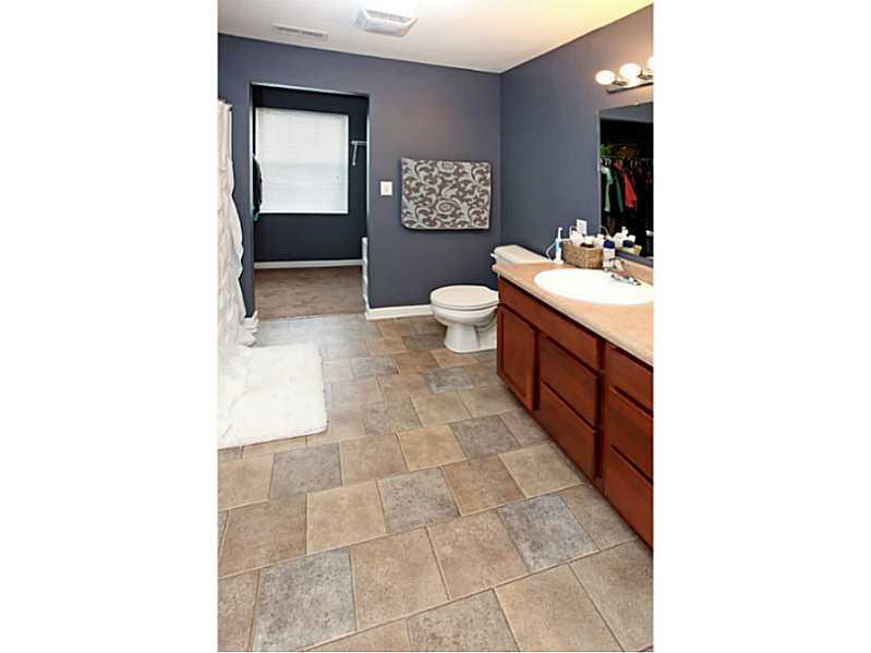 8131 Rambling Road Indianapolis, IN 46239 - Photo 13 of 19 Gallery Image 13