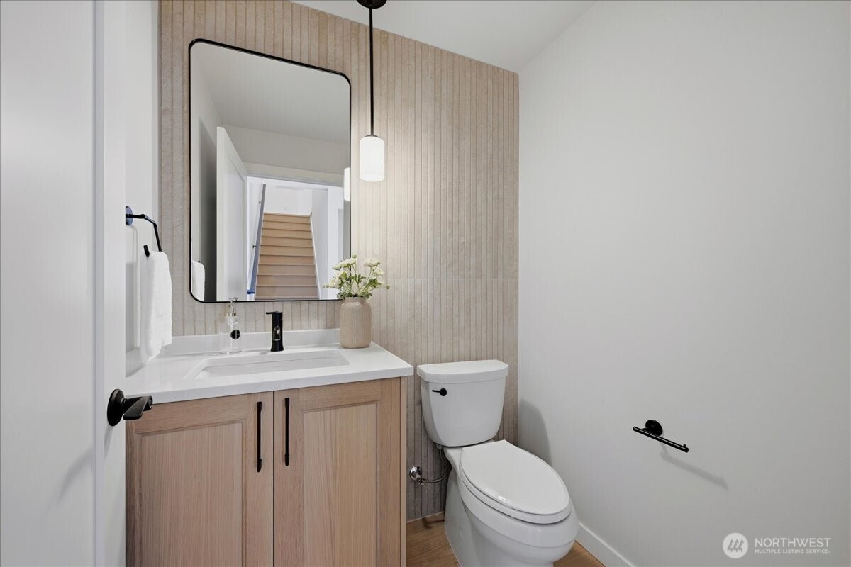 306 Daley Street Edmonds, WA 98020 - Photo 18 of 39 Gallery Image 18