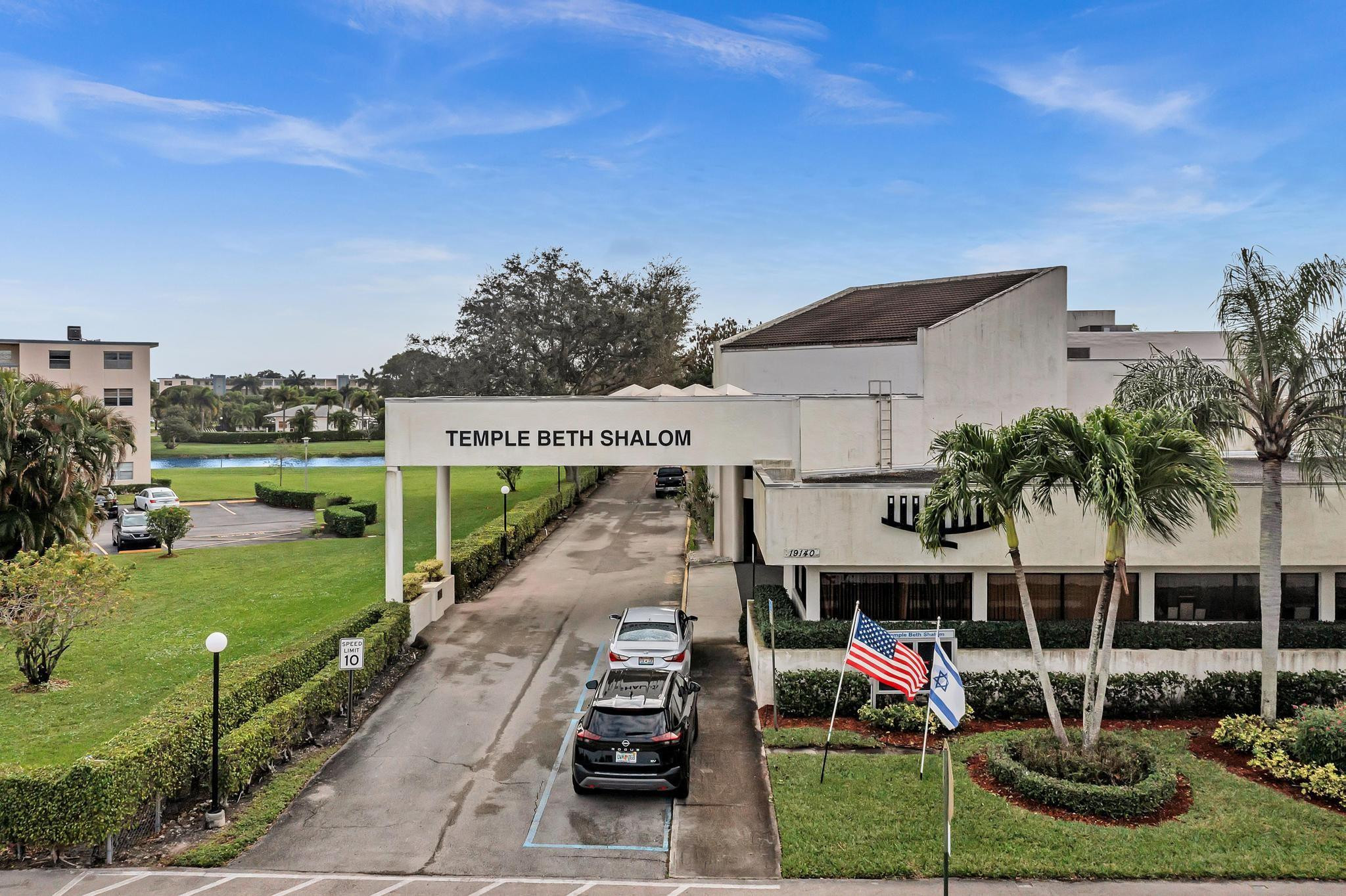 2017 Newcastle A, Unit 2017 Boca Raton, FL 33434 - Photo 10 of 68 Photo 9