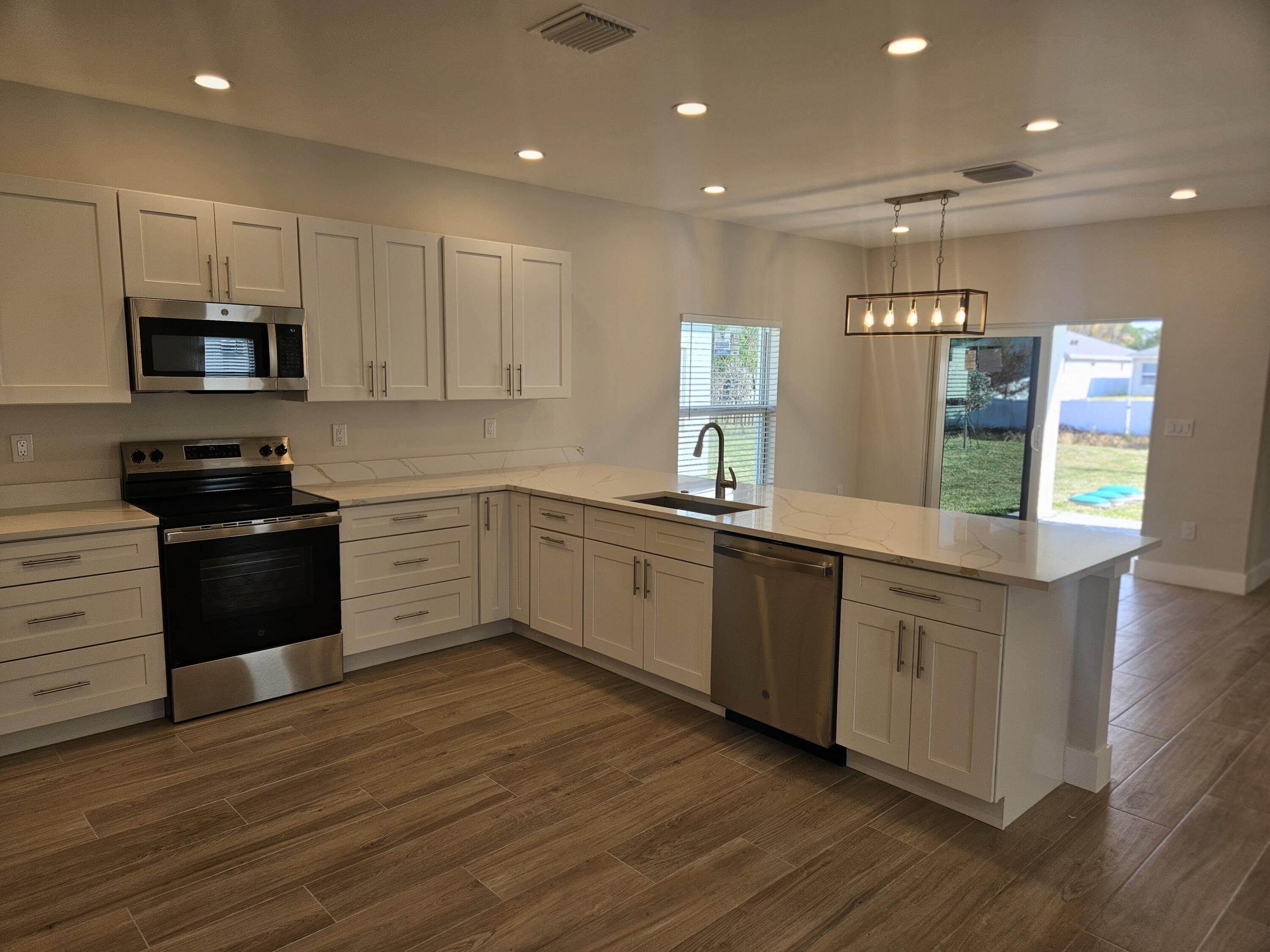 3868 Southeast Grant Street Stuart, FL 34997 - Photo 14 of 40 20260219_145258