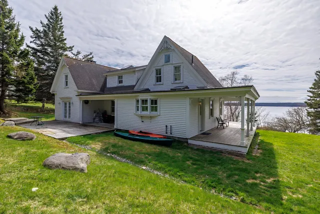 $675,000 | 55 Ferry Road, Swans Island, ME 04685