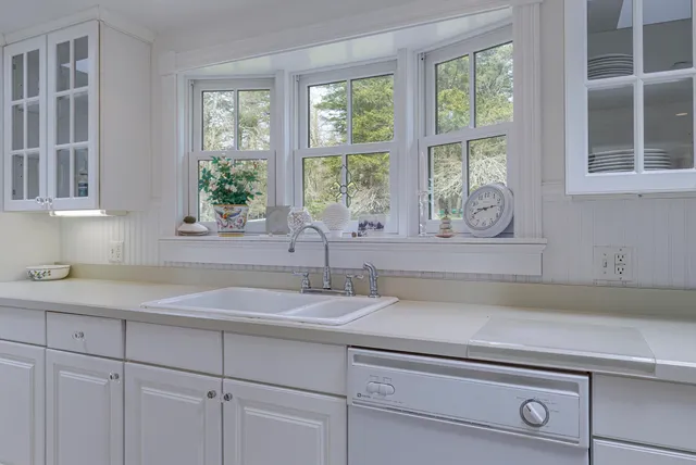 $675,000 | 55 Ferry Road, Swans Island, ME 04685