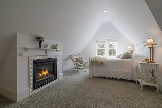 $675,000 | 55 Ferry Road, Swans Island, ME 04685