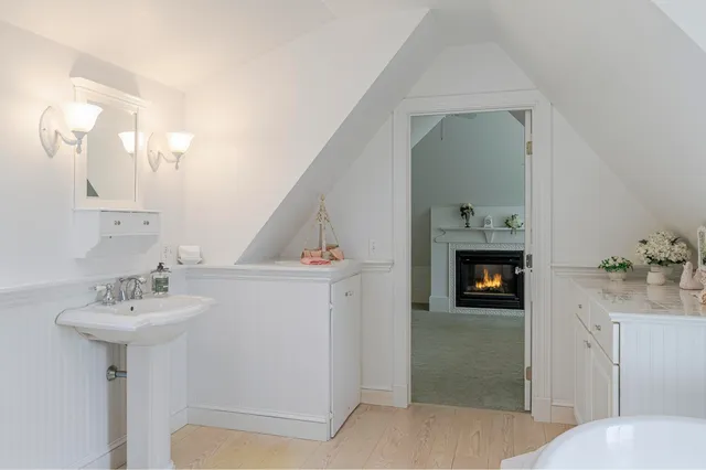 $675,000 | 55 Ferry Road, Swans Island, ME 04685