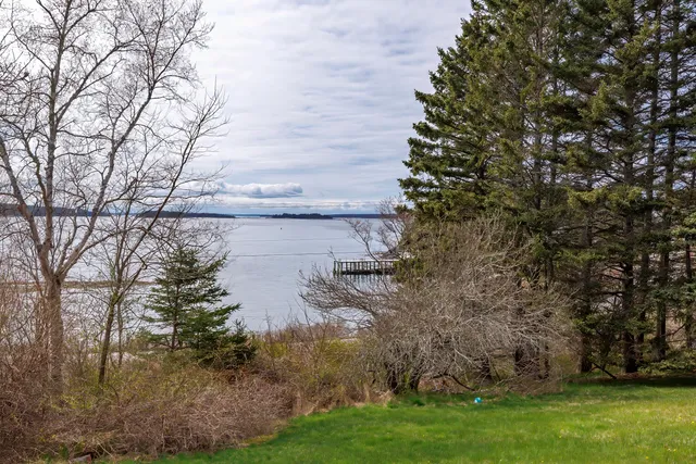 $675,000 | 55 Ferry Road, Swans Island, ME 04685