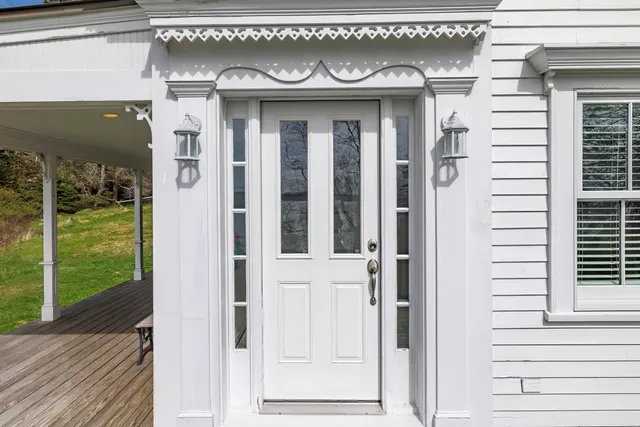 $675,000 | 55 Ferry Road, Swans Island, ME 04685