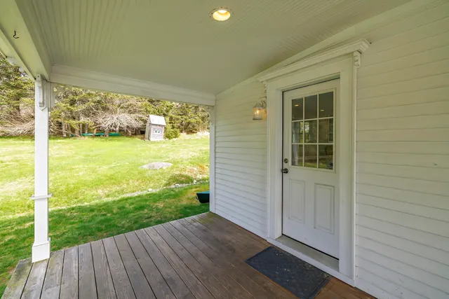 $675,000 | 55 Ferry Road, Swans Island, ME 04685