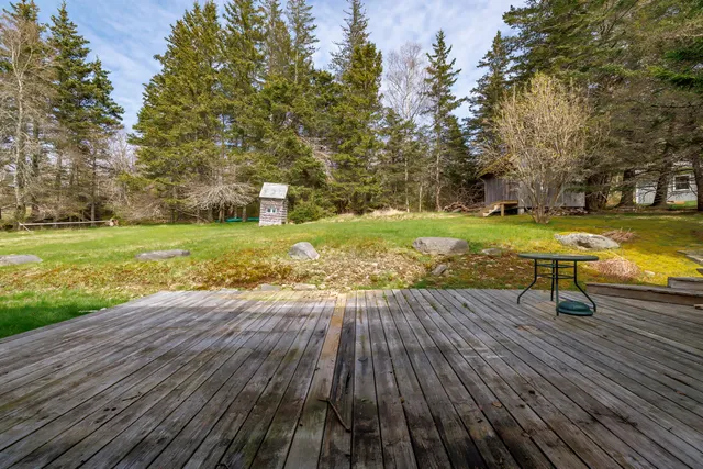$675,000 | 55 Ferry Road, Swans Island, ME 04685