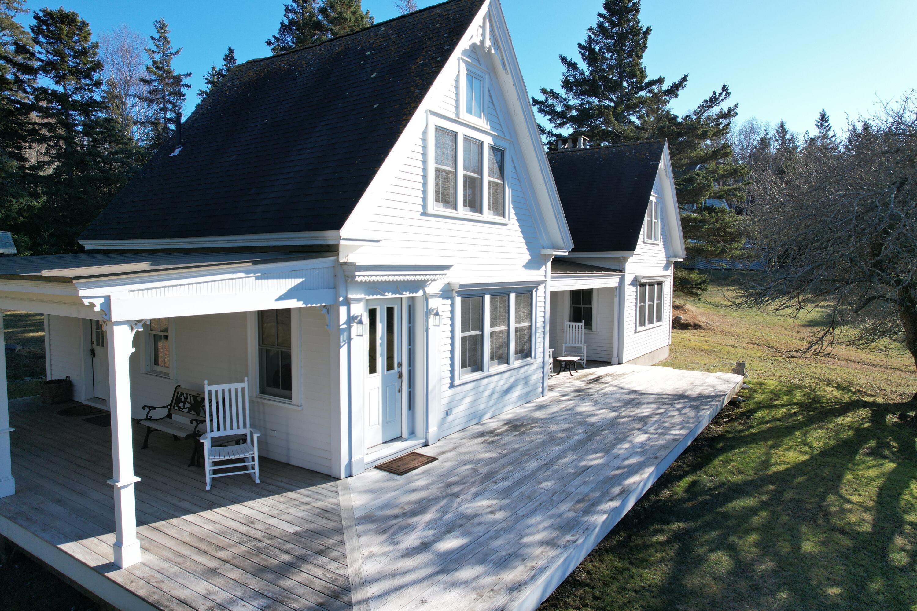 55 Ferry Road Swans Island, ME 04685 - Photo 6 of 82 front left