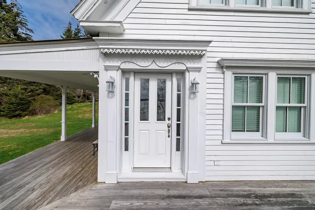 $675,000 | 55 Ferry Road, Swans Island, ME 04685