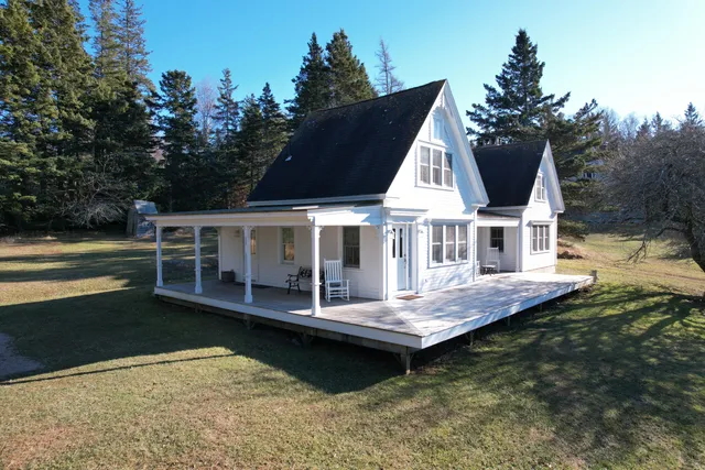 $675,000 | 55 Ferry Road, Swans Island, ME 04685