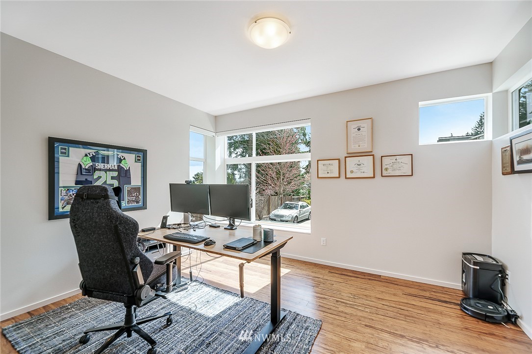 22308 2nd Place Southeast Bothell, WA 98021 - Photo 11 of 32