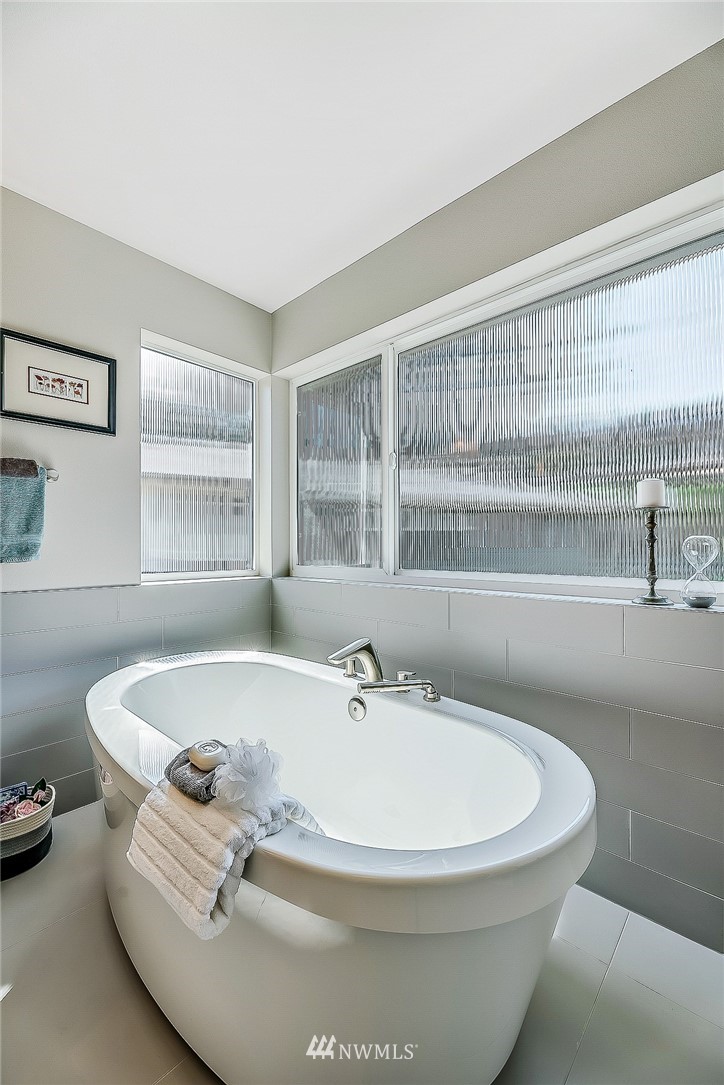 22308 2nd Place Southeast Bothell, WA 98021 - Photo 20 of 32