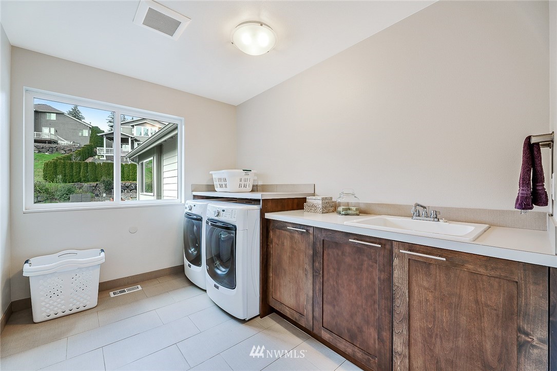 22308 2nd Place Southeast Bothell, WA 98021 - Photo 23 of 32