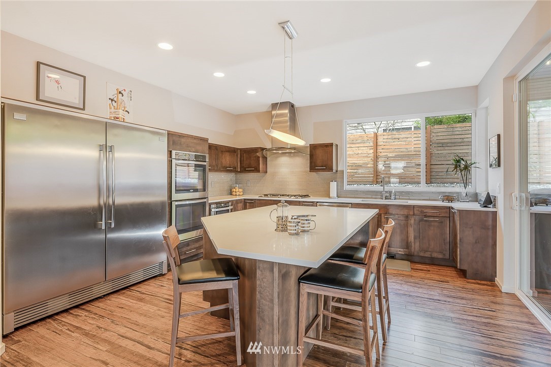 22308 2nd Place Southeast Bothell, WA 98021 - Photo 8 of 32