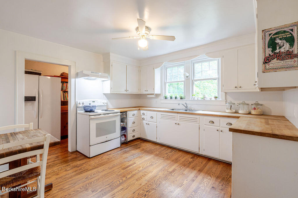 6 Blue Hill Road Great Barrington, MA 01230 - Photo 11 of 43 Kitchen