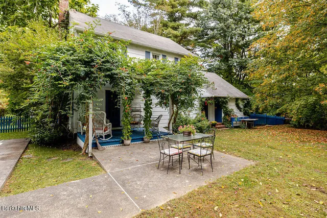 $595,000 | 6 Blue Hill Road, Great Barrington, MA 01230