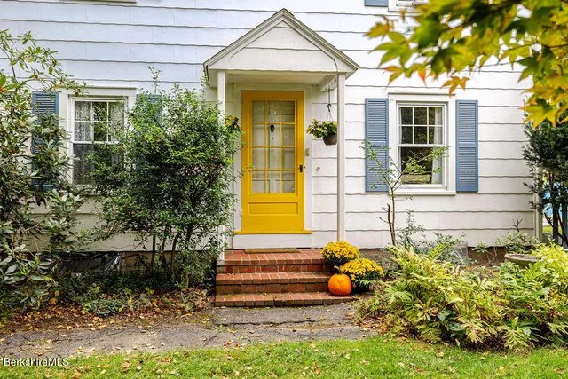 $595,000 | 6 Blue Hill Road, Great Barrington, MA 01230