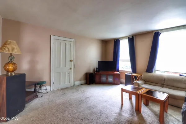$219,000 | 694 4th Avenue, Troy, NY 12182
