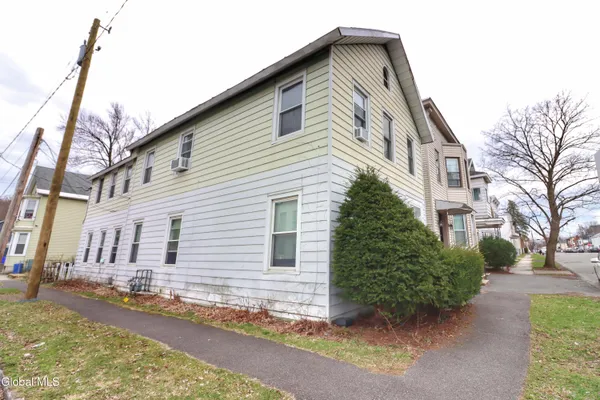 $219,000 | 694 4th Avenue, Troy, NY 12182