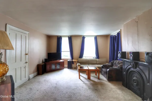 $219,000 | 694 4th Avenue, Troy, NY 12182