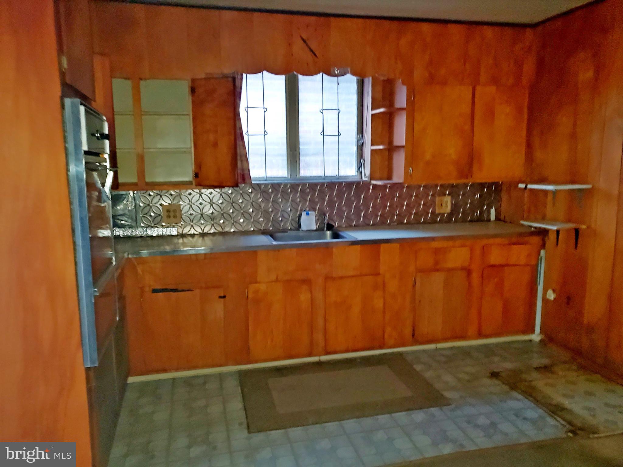 5100 Gainor Road Philadelphia, PA 19131 - Photo 5 of 12 1st floor Kitchen