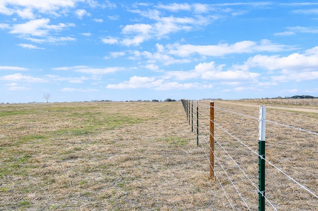 532 Rd Weimar Tx 78962 Road Weimar, TX 78962 - Photo 5 of 9 a view of an ocean