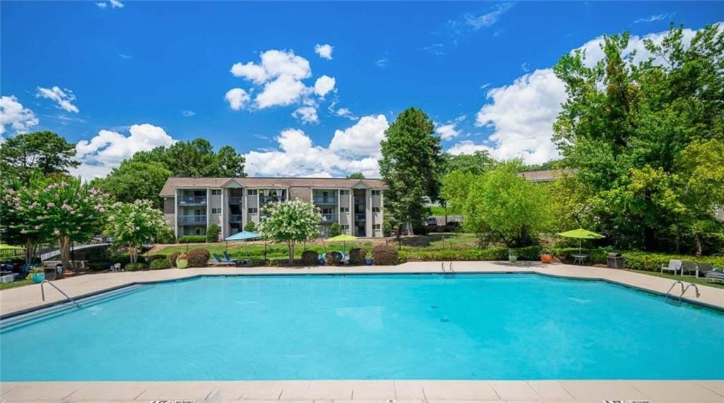 5675 Roswell Road, Unit J Atlanta, GA 30342 - Photo 13 of 27
