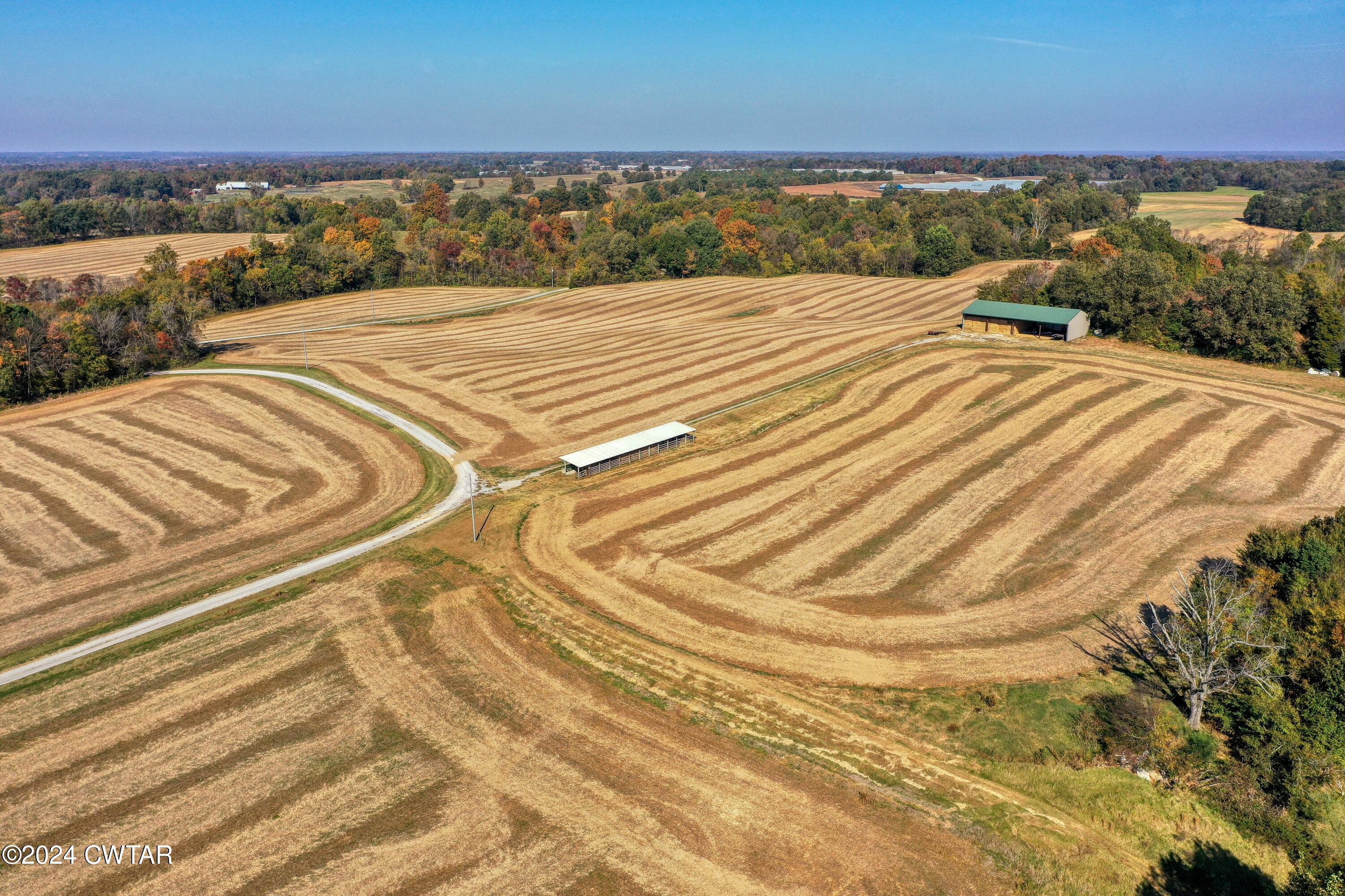 28 Peavine Road Bradford, TN 38316 - Photo 13 of 16 a view of outdoor space and ocean view