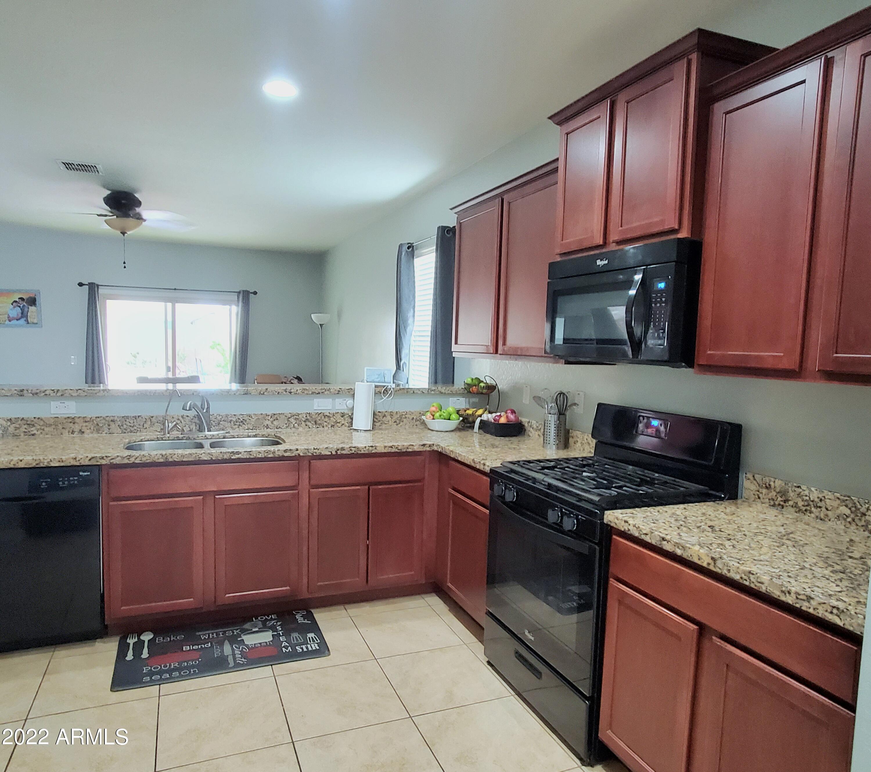 40209 Walker Way Maricopa, AZ 85138 - Photo 5 of 26 Kithen