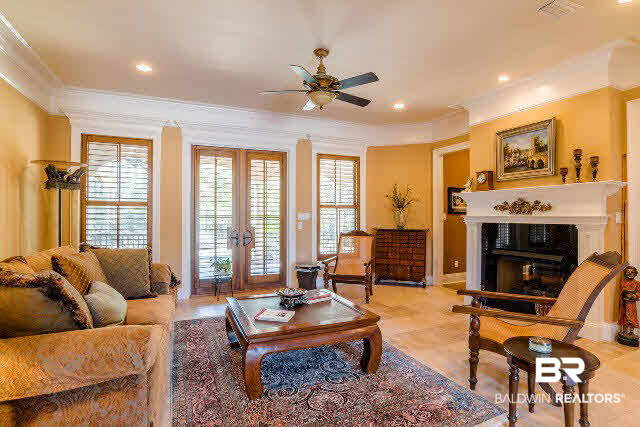 135 Augusta Court Fairhope, AL 36532 - Photo 8 of 45 Living Room