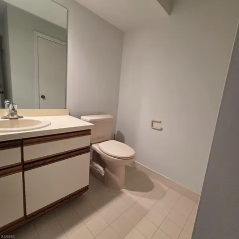 $2,850 | 15 Wilmer Street, Unit 23, Madison, NJ 07940