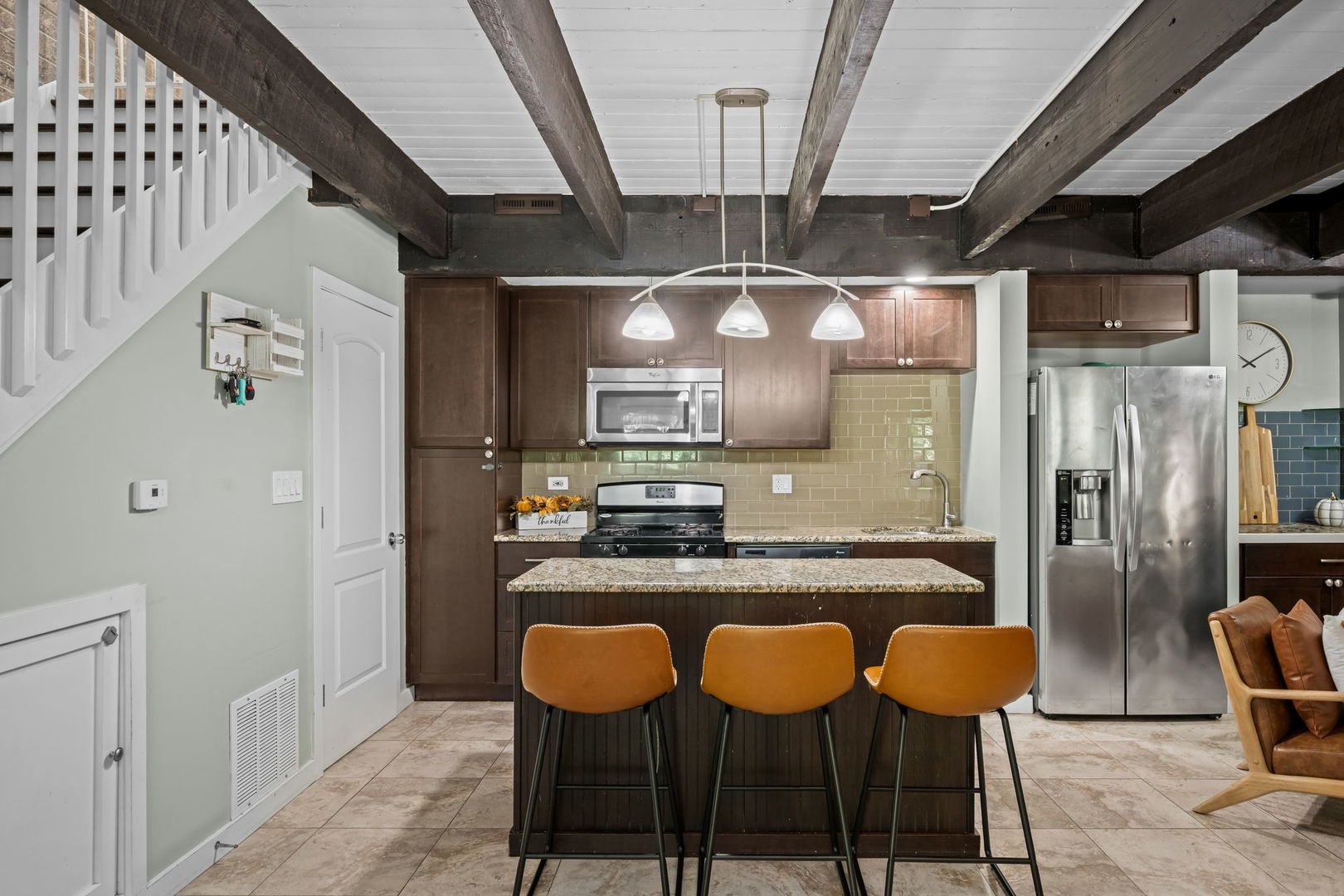 607 Kenneth Circle Elgin, IL 60120 - Photo 5 of 18 Gallery Image 5