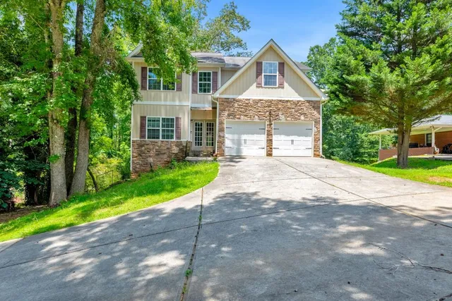 $2,700 | 1086 South Gordon Road Southwest, Austell, GA 30168