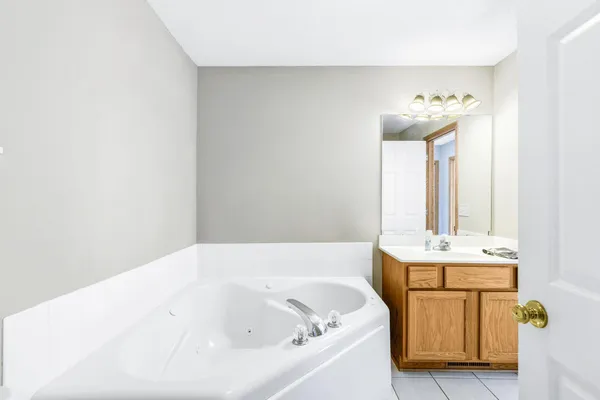 $2,500 | 10514 8th Avenue North, Minneapolis, MN 55441