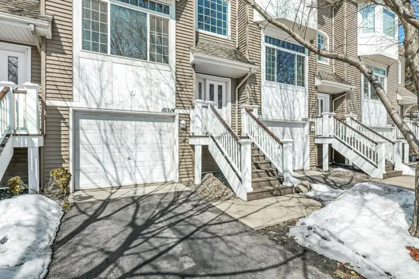 $2,500 | 10514 8th Avenue North, Minneapolis, MN 55441