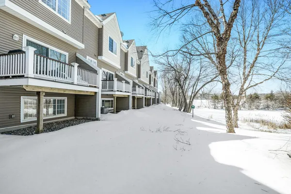 $2,500 | 10514 8th Avenue North, Minneapolis, MN 55441