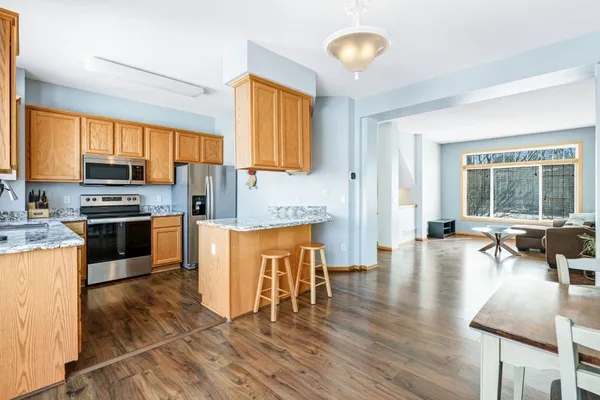 $2,500 | 10514 8th Avenue North, Minneapolis, MN 55441