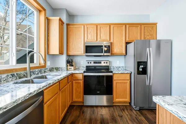 $2,500 | 10514 8th Avenue North, Minneapolis, MN 55441