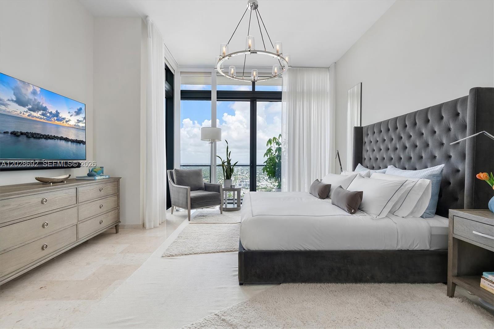 88 Southwest 7th Street, Unit 4001 Miami, FL 33130 - Photo 32 of 75