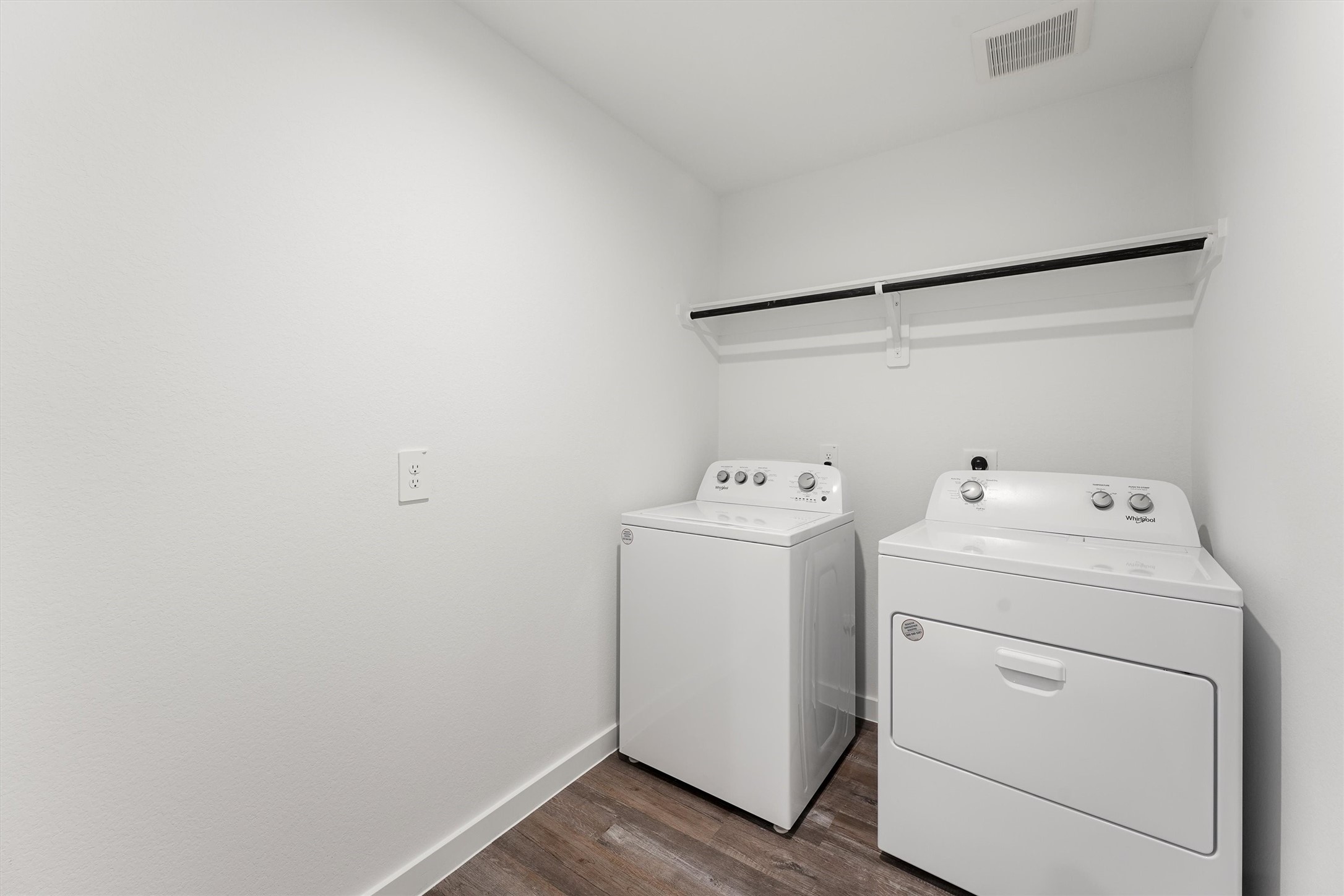 1106 Rayburn Drive Rosharon, TX 77583 - Photo 16 of 18 Gallery Image 16