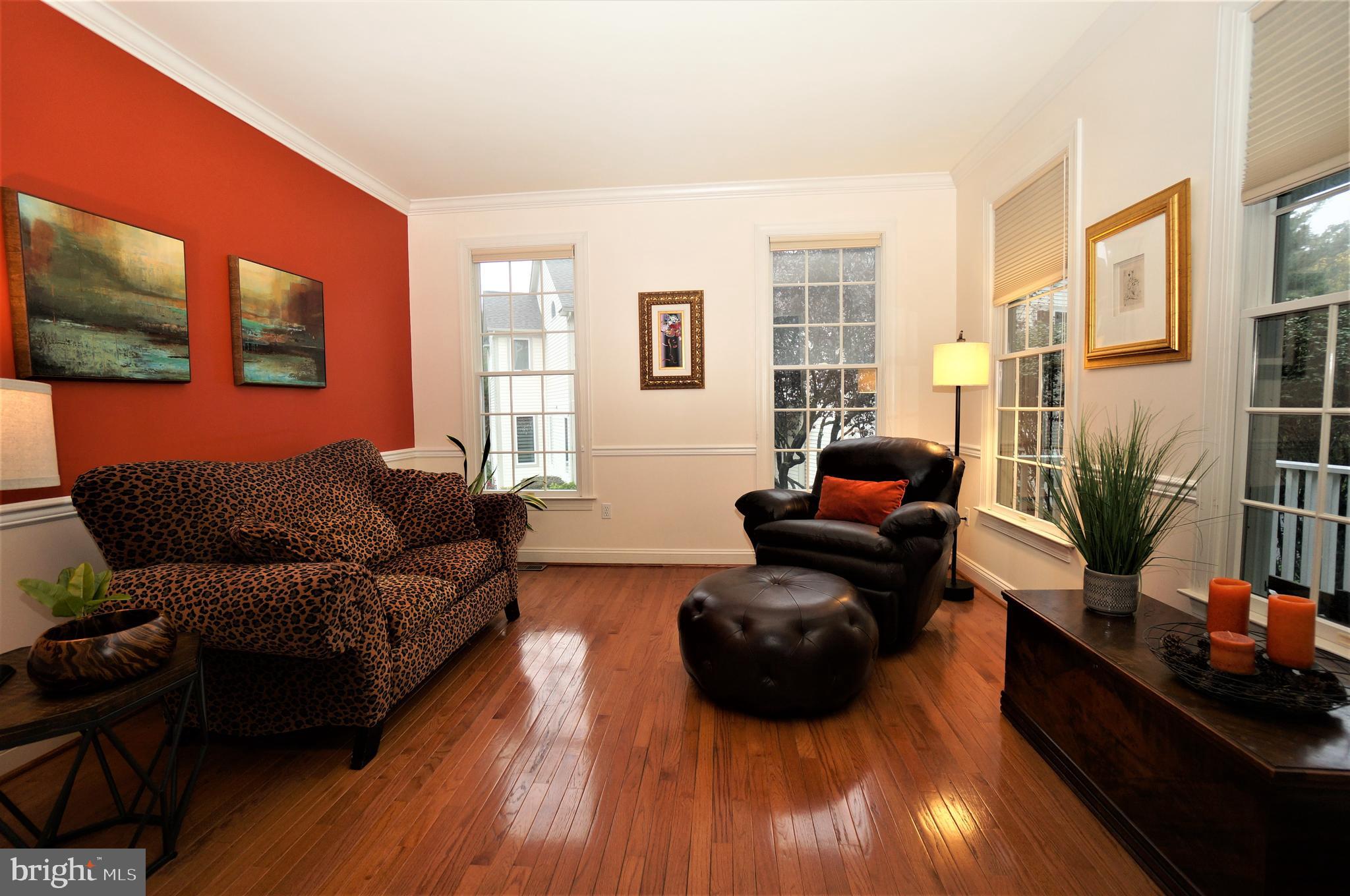 5096 Jericho Road Columbia, MD 21044 - Photo 5 of 37 Formal Living Room Oak Flooring & Moldings
