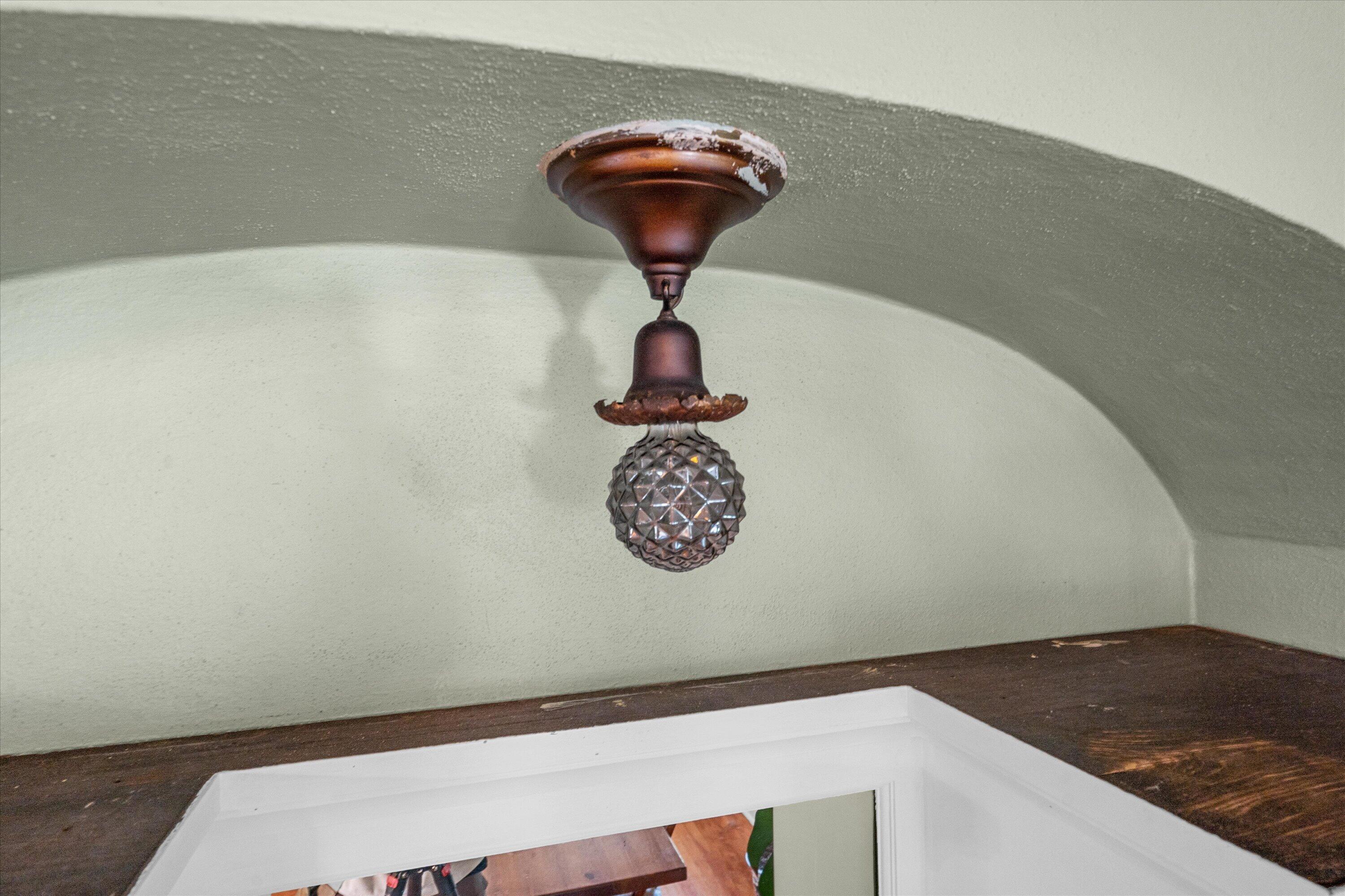 3018 North 74th Street Milwaukee, WI 53210 - Photo 16 of 52 original light fixture