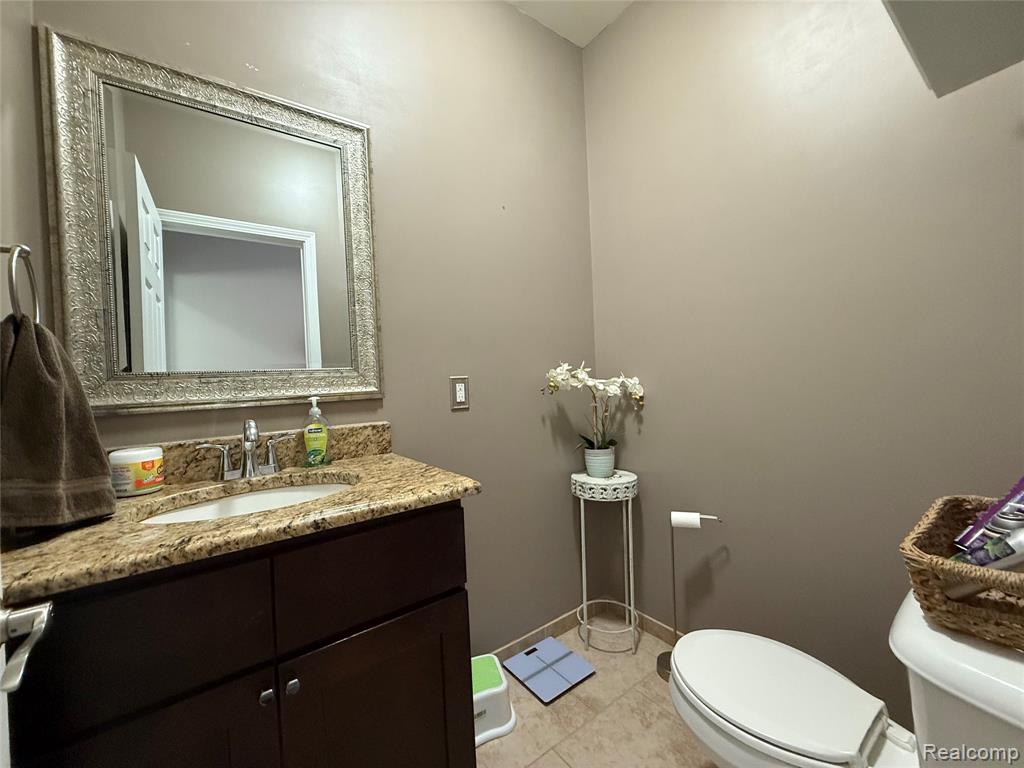 5102 Ridge Lane Warren, MI 48092 - Photo 33 of 62 Gallery Image 33